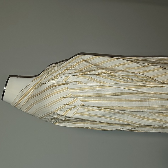 Maurices Relaxed Fit Plus Size 3 Lightweight button down blouse NWT - Picture 6 of 16